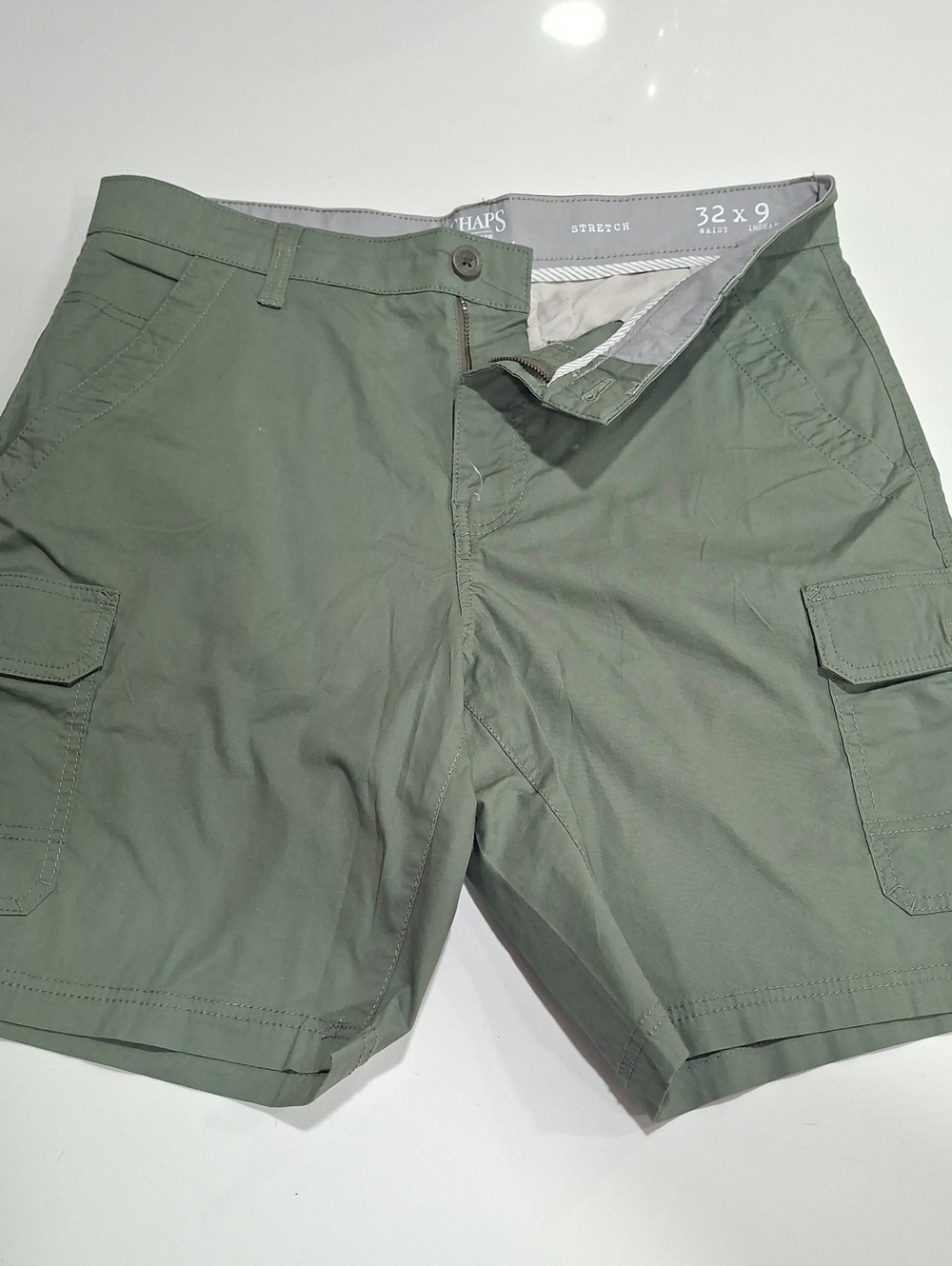 New Chaps Stretch Cargo Shorts - Olive Green